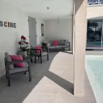 La Mereveil *
