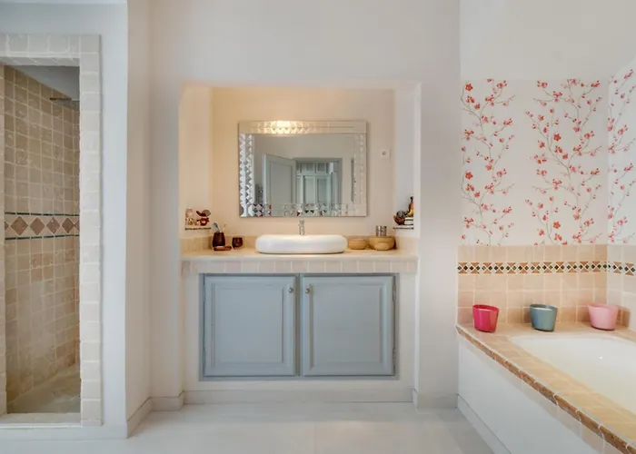 فيلة La Mereveil