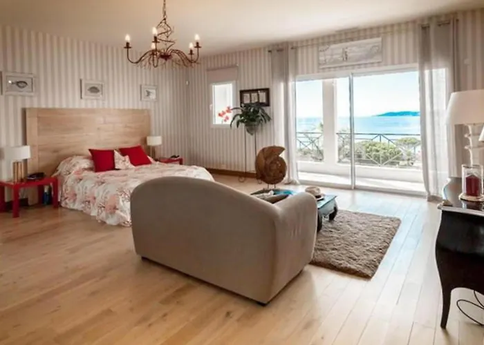 فيلة La Mereveil *